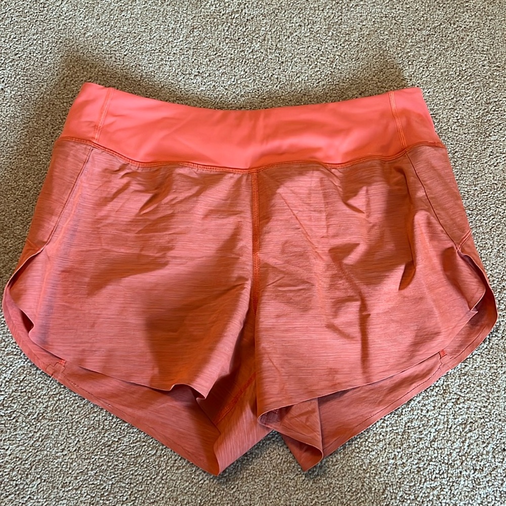 Athleta Run With It Textured 3.5” Short Size M Orange